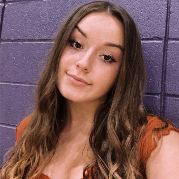 Meet your Posher, Kyla - Picture 1 of 1